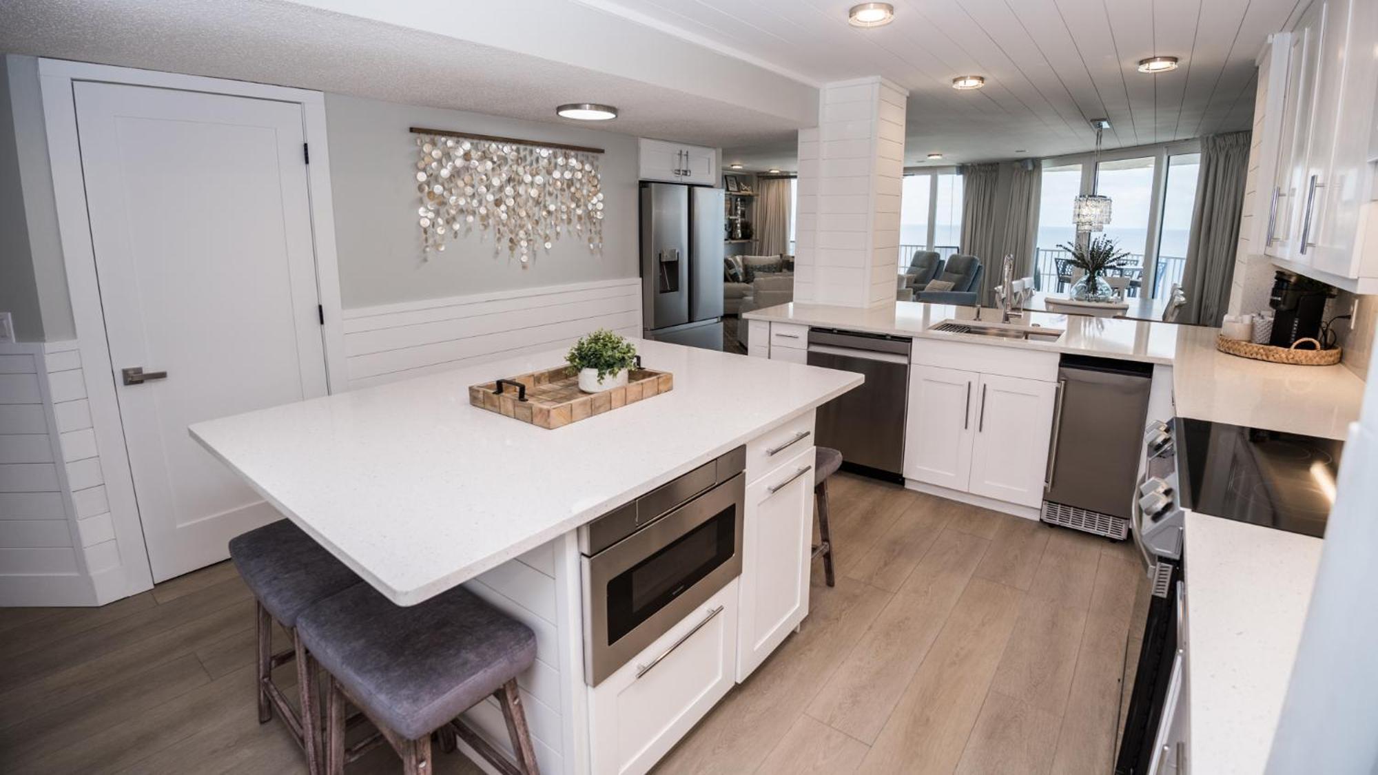 פנמה סיטי ביץ' New Rental - 3Br 3Ba Corner Beachfront - 2024 Remodel - 3 Pools, Tiki Hut, Gym, Tennis מראה חיצוני תמונה