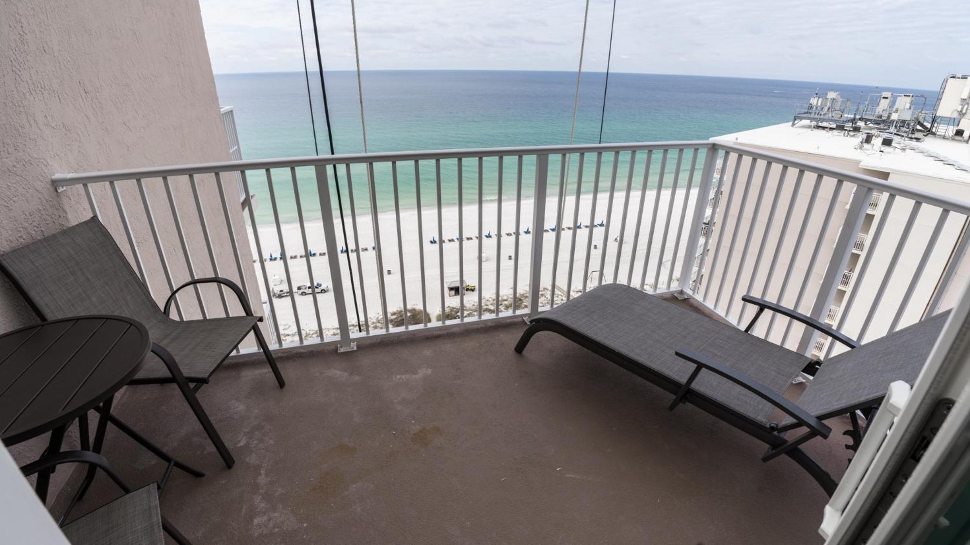 פנמה סיטי ביץ' New Rental - 3Br 3Ba Corner Beachfront - 2024 Remodel - 3 Pools, Tiki Hut, Gym, Tennis מראה חיצוני תמונה