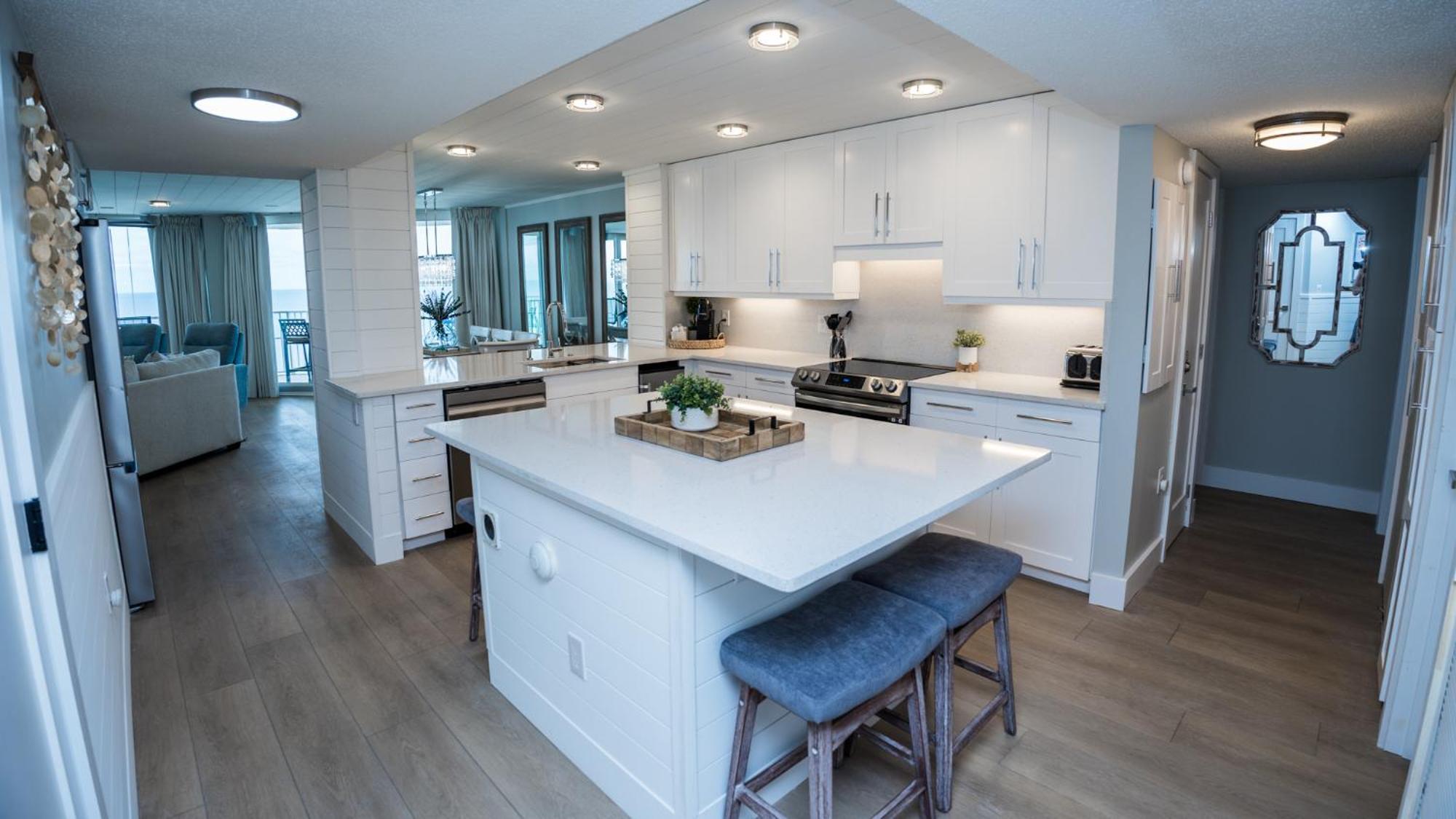 פנמה סיטי ביץ' New Rental - 3Br 3Ba Corner Beachfront - 2024 Remodel - 3 Pools, Tiki Hut, Gym, Tennis מראה חיצוני תמונה