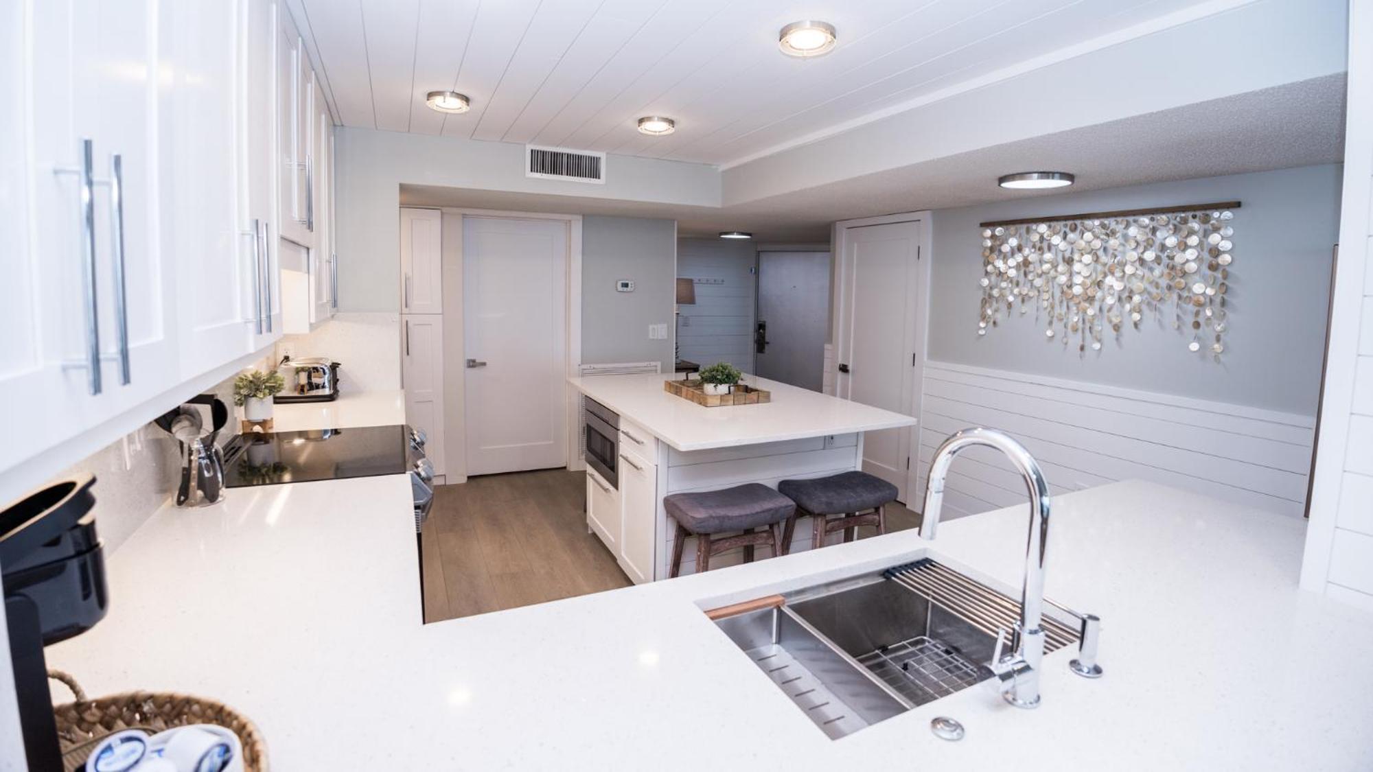 פנמה סיטי ביץ' New Rental - 3Br 3Ba Corner Beachfront - 2024 Remodel - 3 Pools, Tiki Hut, Gym, Tennis מראה חיצוני תמונה